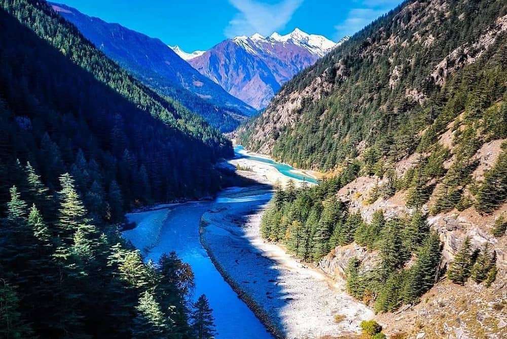 harshil valley in route of gangotri by Uttarakhand taxi service